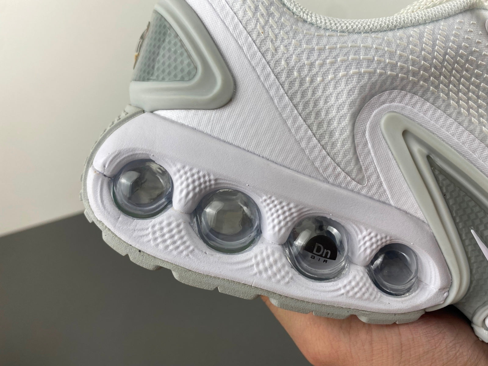 Air Max DN