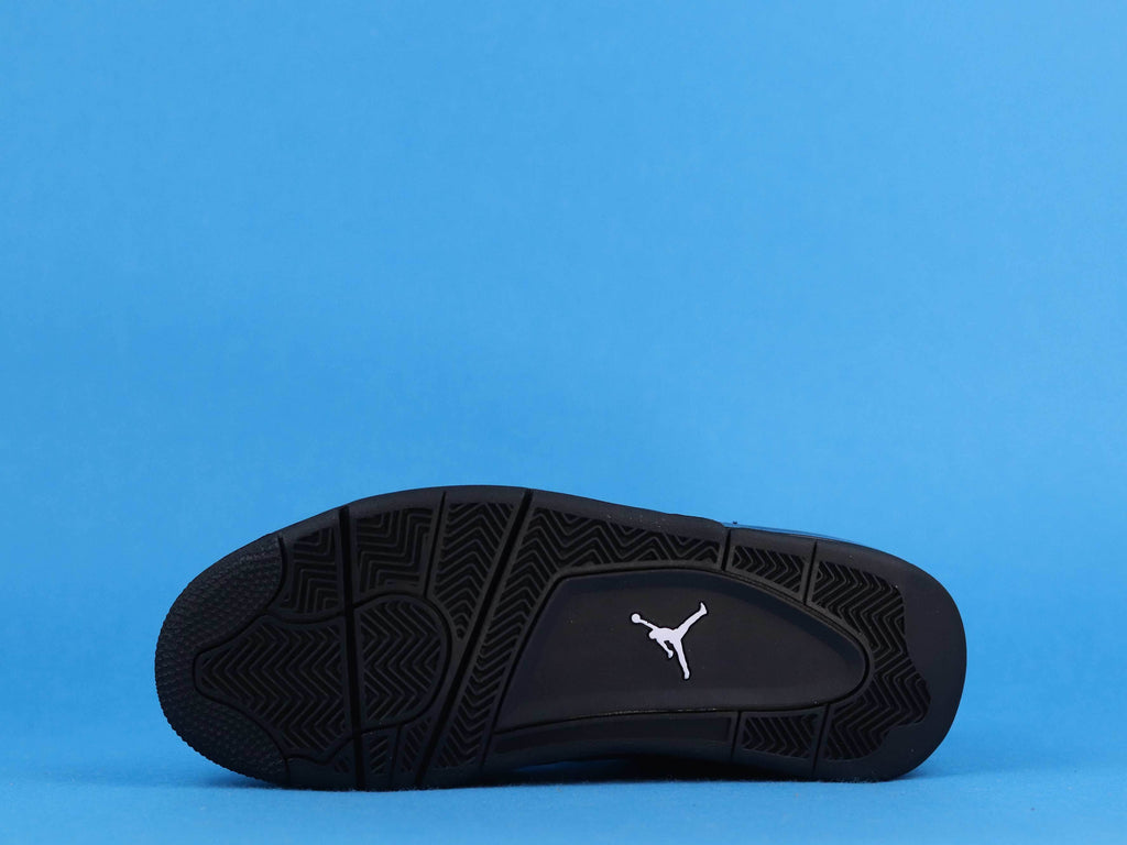 Jord4n 4 “Black Cat”