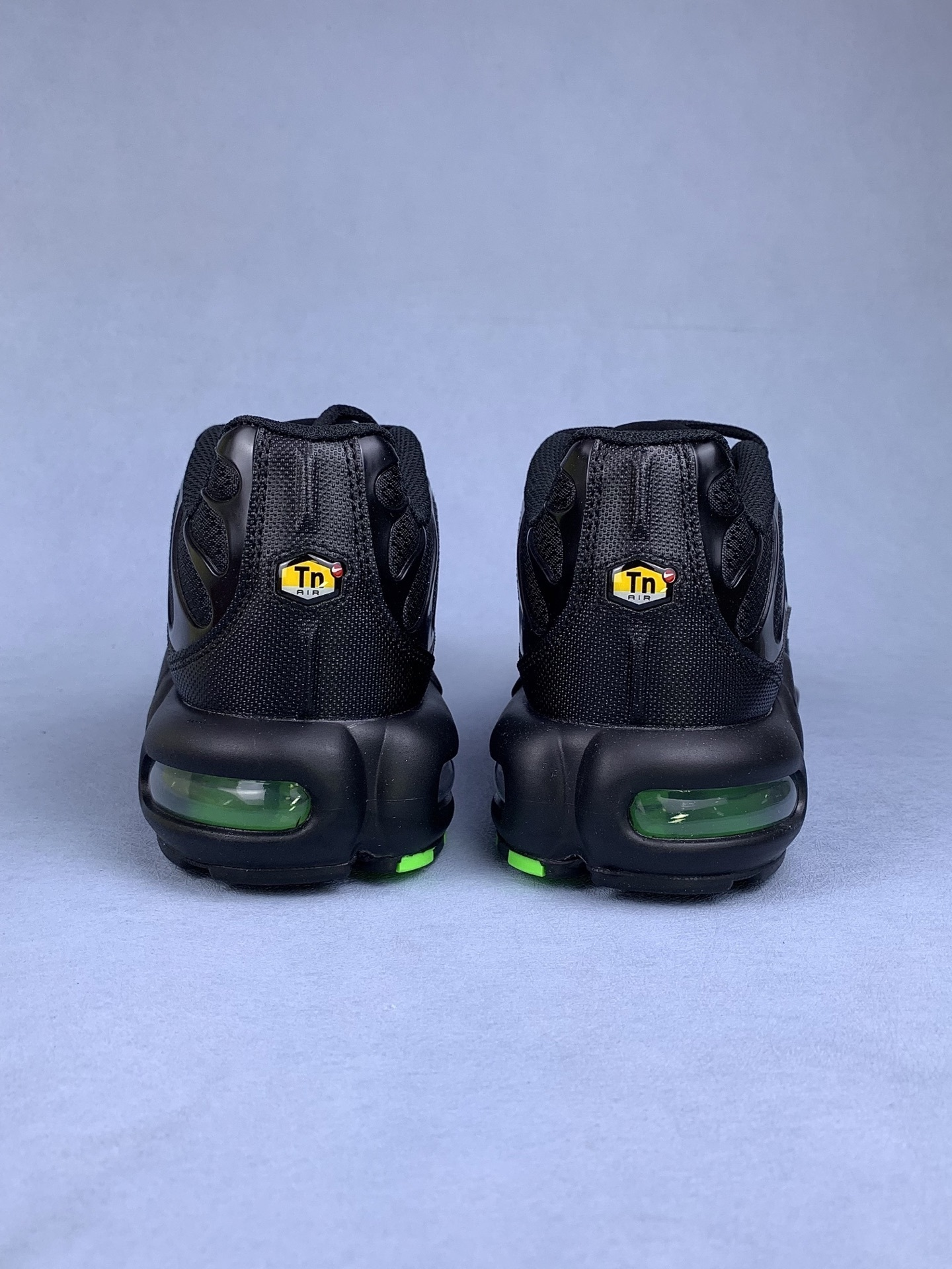 Nik3 TN Green Strike