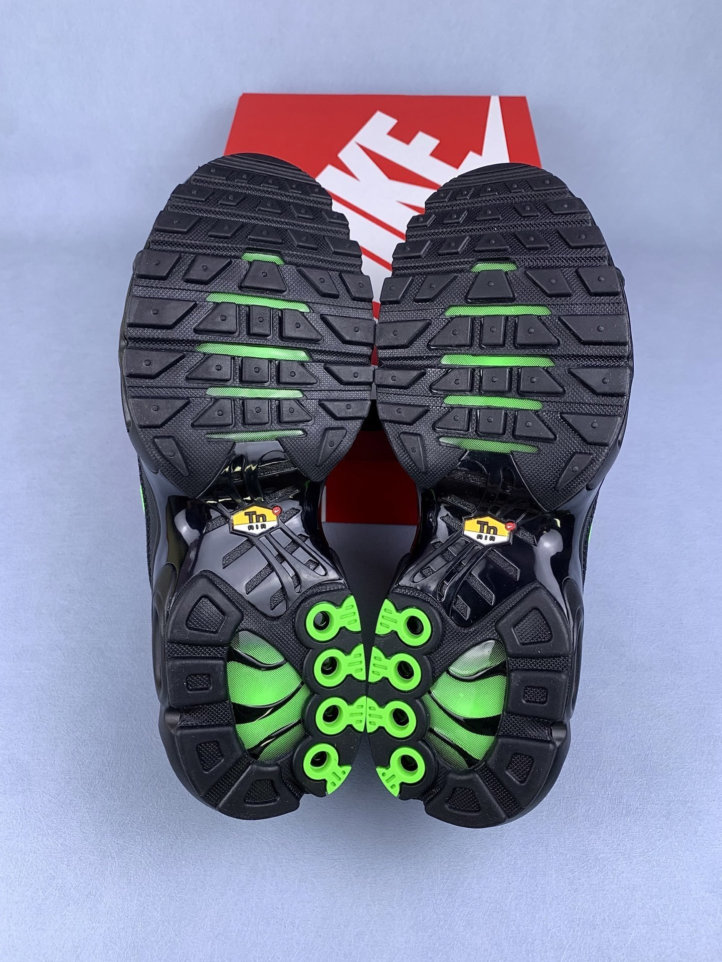 Nik3 TN Green Strike