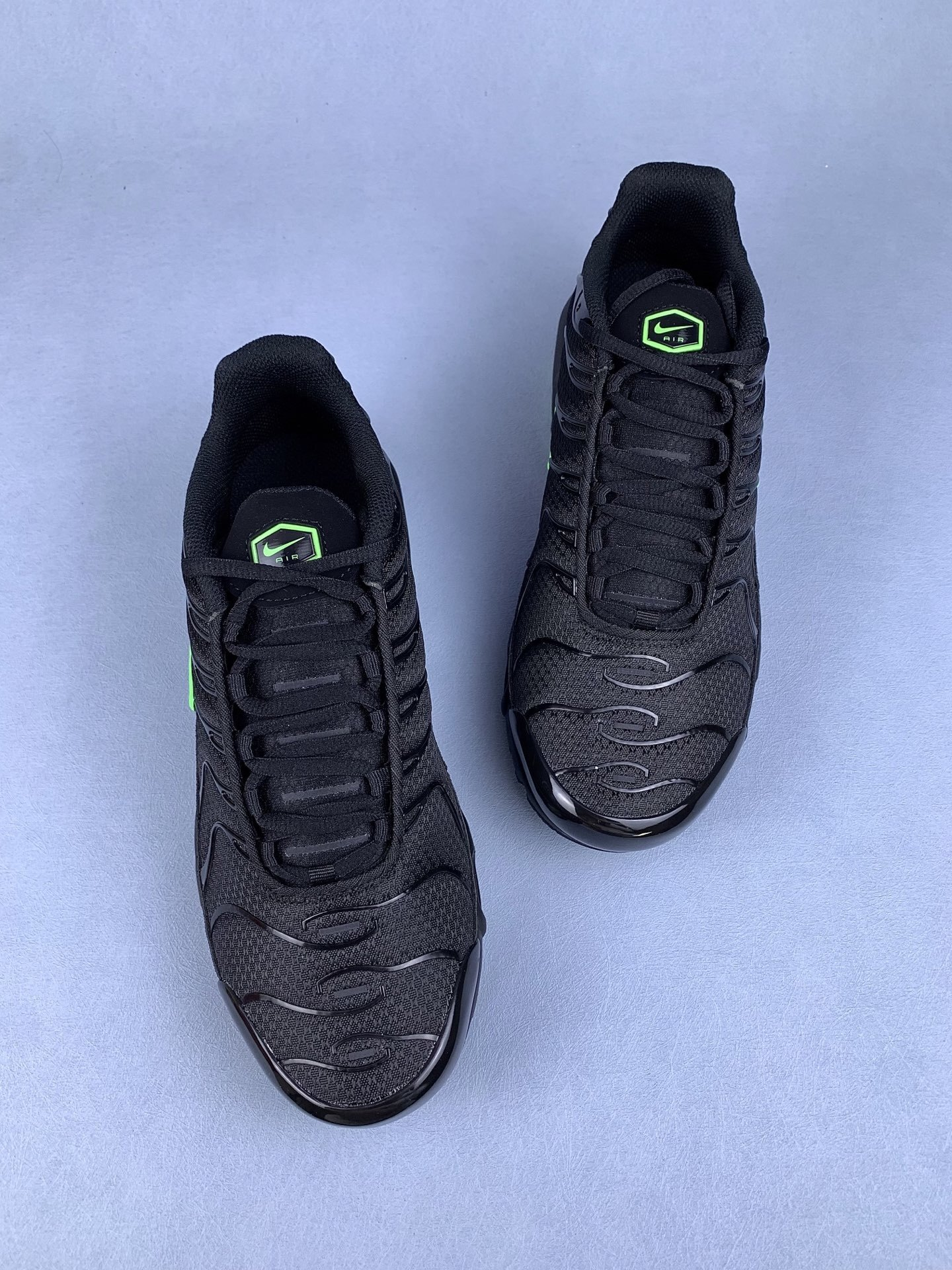 Nik3 TN Green Strike